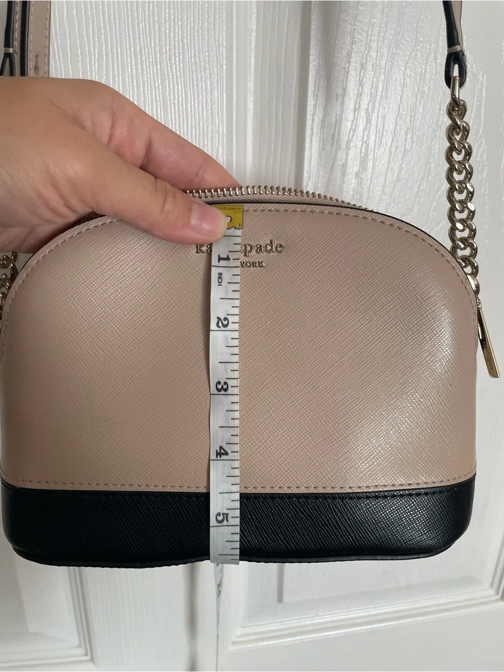 Kate Spade Women's Small Dome Crossbody Soencer Bag in Taupe and Black